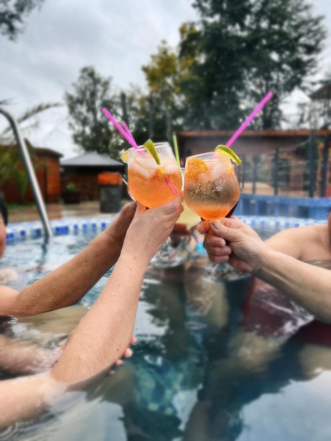 Hotel Boutique Family Suites パンギプジ エクステリア 写真
